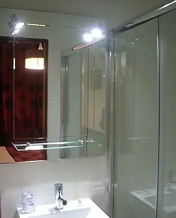 Pensión D. Duarte I 3*